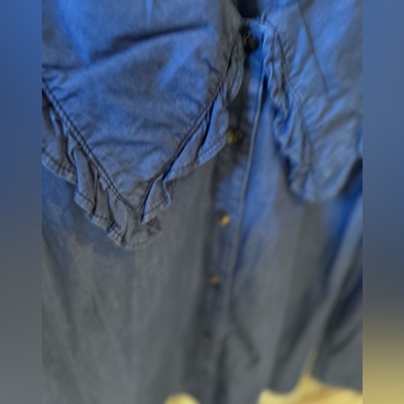 Eloquii Elements NWT Chambray Long Sleeve Button Up Ruffle Collar Size 26 - Picture 6 of 10